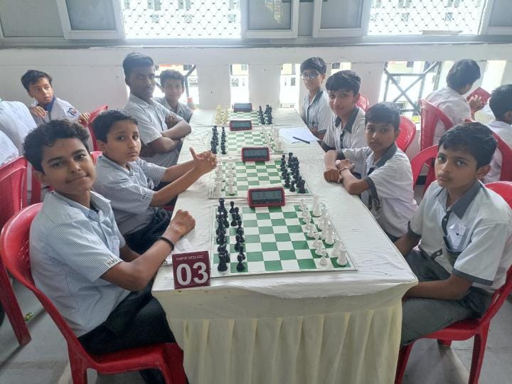 Allen House first on the first day of KSS chess competition