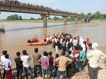 The body of the girl who jumped into the Rapti river was found after 24 hours