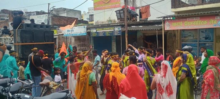 Bappa's procession started with great pomp