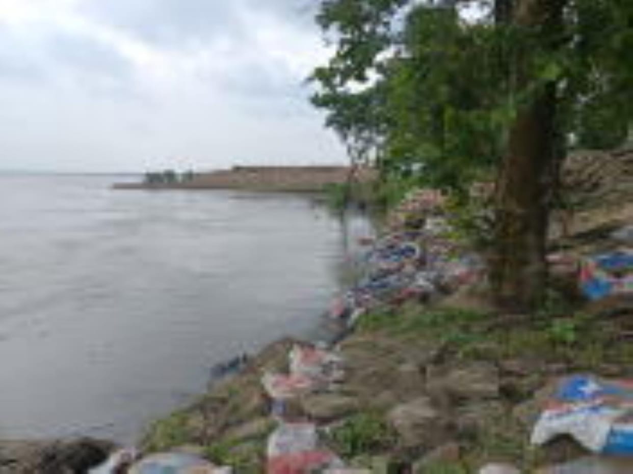 Erosion intensifies in Narwajot, villagers panic