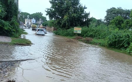 The public is suffering due to the rain, the administration's arrangements for water drainage are exposed