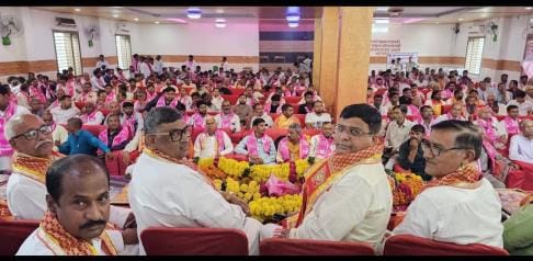 A pledge of unity was taken on the birth anniversary of Shri Daksha Prajapati