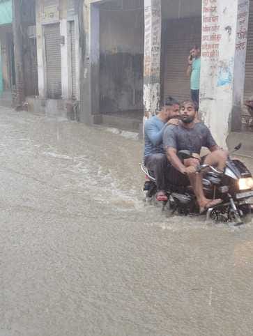 Drizzle in Shamli, waterlogging due to two hours of heavy rain in Oon-Chausaana