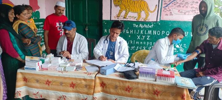 102 patients found suffering from viral fever in Gagar village