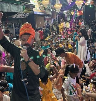 Somewhere they did Sankirtan and somewhere they showered flowers to welcome Gaurinandan
