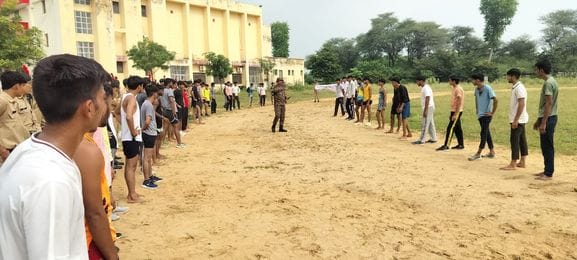 Students participated in running, rope jumping and long jump competitions
