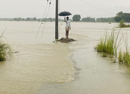 kasganj news flood ganga