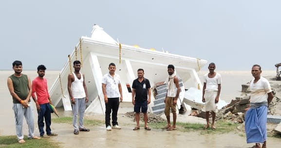 Three houses and a temple got submerged in Sharda