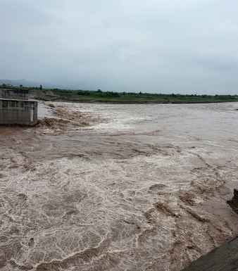 Yamuna below danger mark
