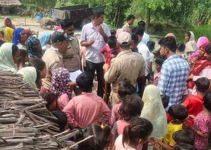 The excise team arrived after the women's protest against illicit liquor