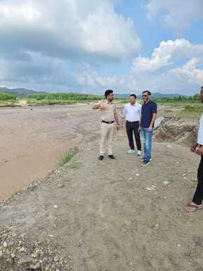 DFO took stock of the erosion in Jaitpur forest