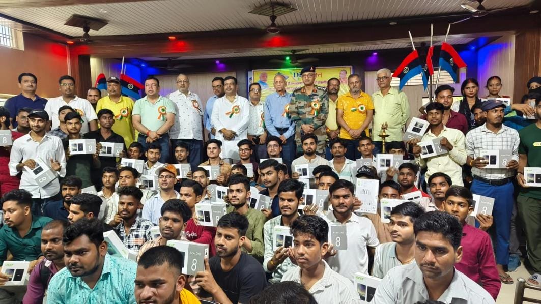 768 students got tablets