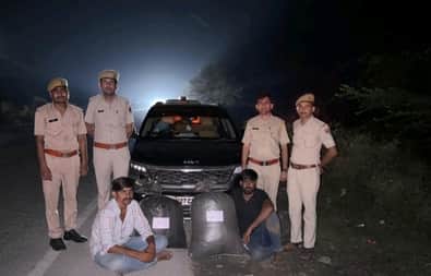30.400 kg poppy husk worth Rs 4.56 lakh seized from car, 2 accused arrested
