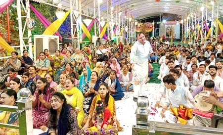 Chant Radhe-Radhe and Biharis will come...
