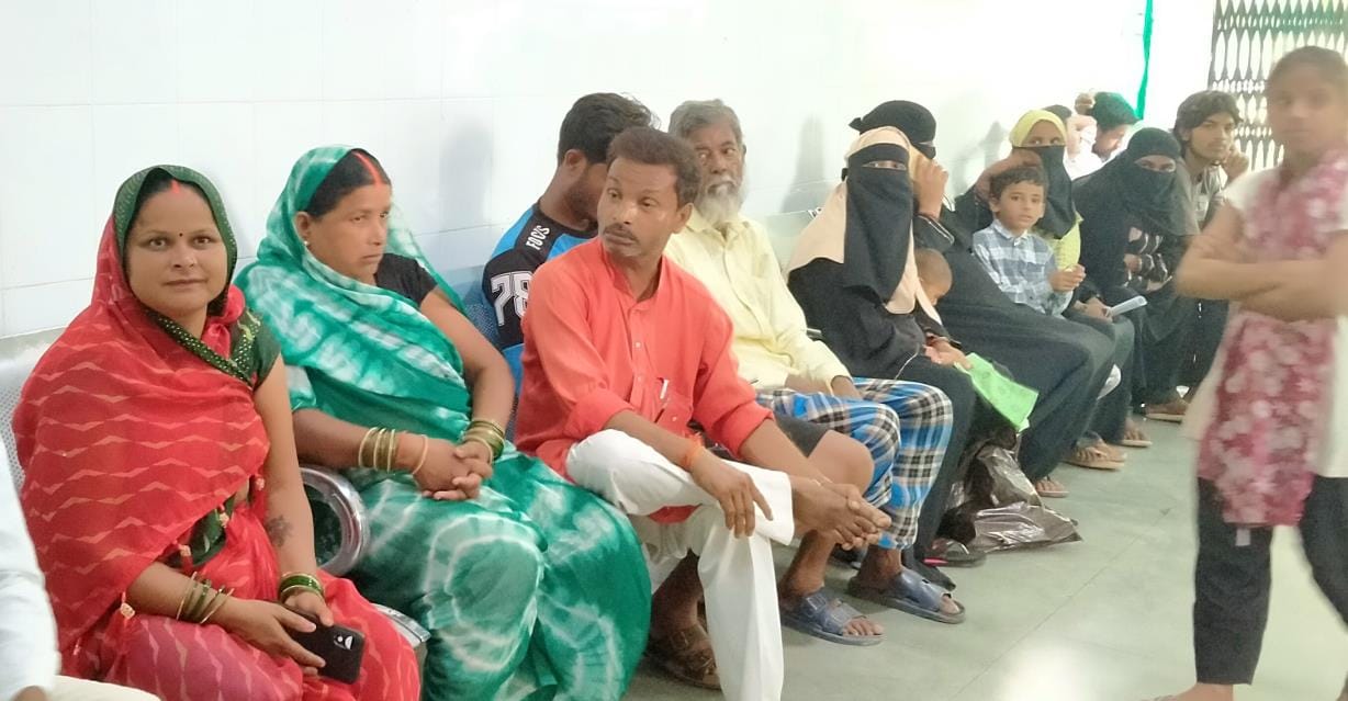 Government doctors giving preference to private practice