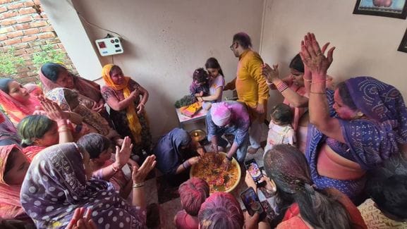 Bappa was pleased by doing Sankirtan, somewhere eco-friendly Ganpati was immersed