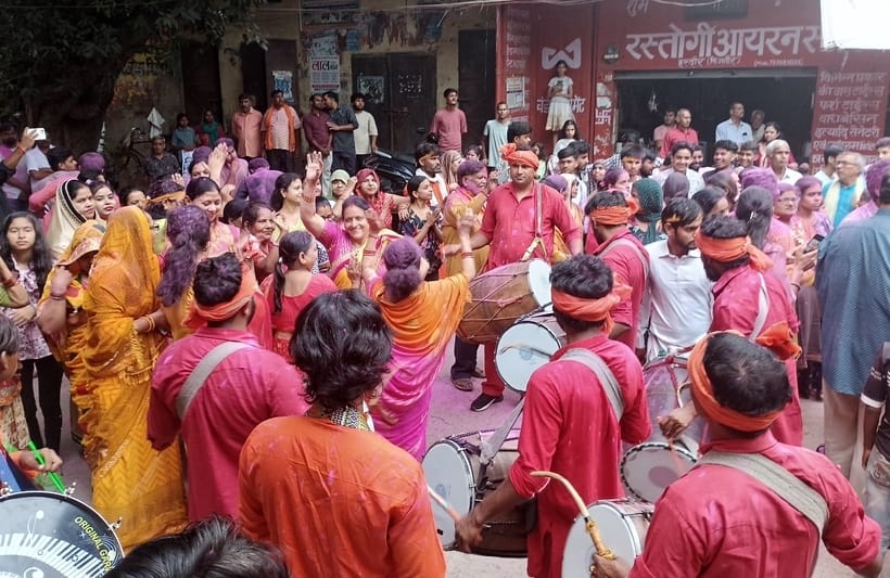 The idol of Lord Ganesha was immersed with cheers