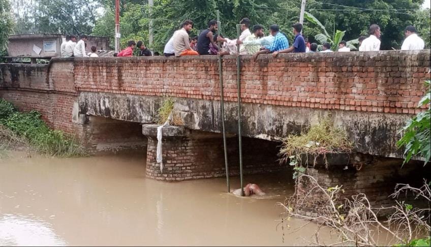The body of a youth who was swept away in a canal was found 20 km away