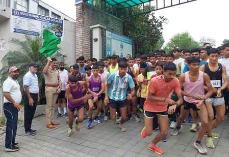 Students showed enthusiasm in the race