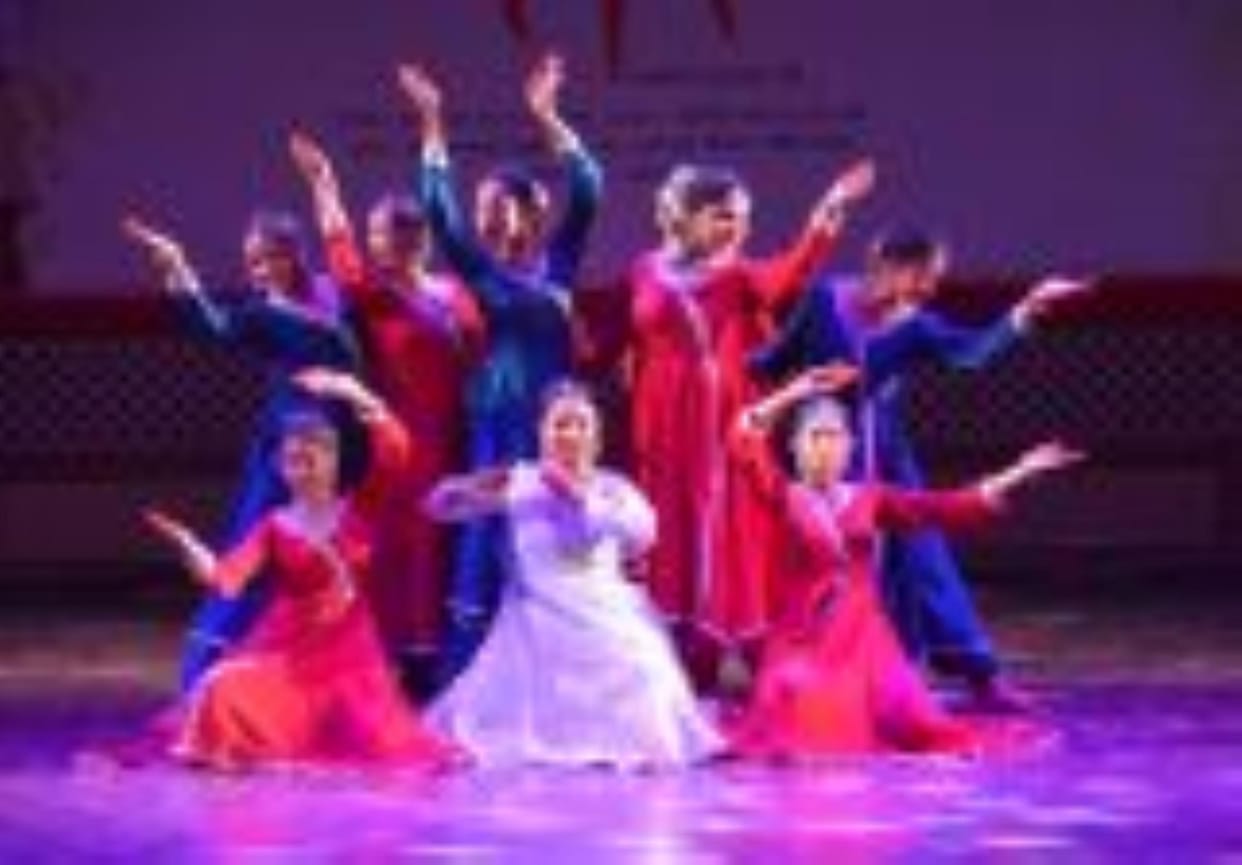 Kathak tradition of Lucknow Gharana came on stage