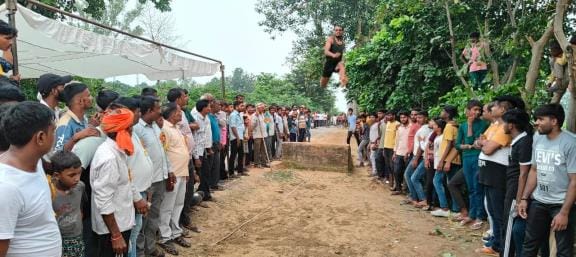 Abhishek and Arun were ahead in long jump