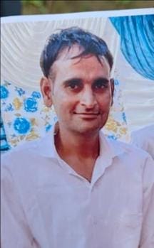 Four people of the village killed Manoj by beating him due to enmity