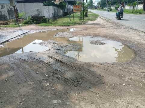 Roads of industrial area will be improved with Rs. 4.5 crores...labour service centre will also be built