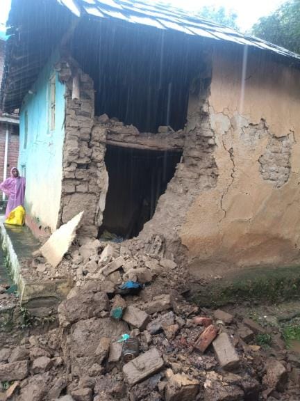 Houses collapsed in Upper Mainjha and Thural Khas