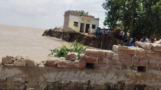 20 houses submerged in Ganga erosion in Chakki Nauranga