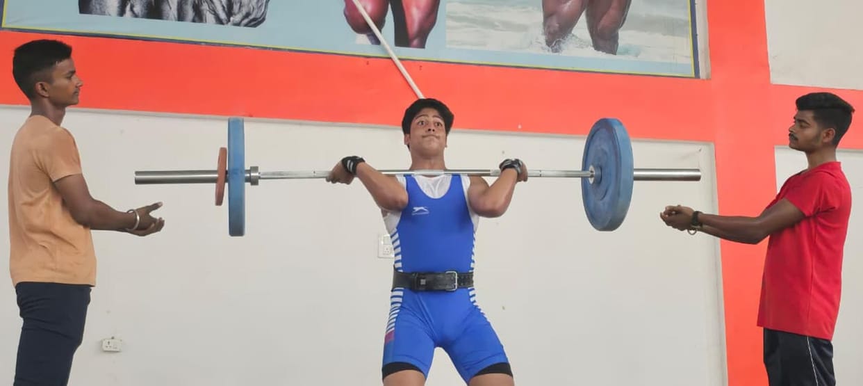 Ambedkarnagar and Ayodhya players dominate weightlifting