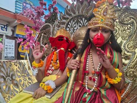 On Budhwa Mangal, Ramayan recitation resonated in Hanuman temples
