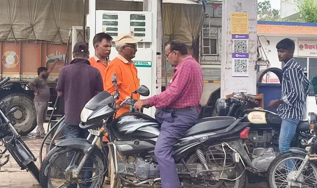 Petrol was freely available without helmet