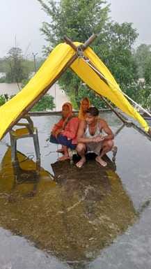 30 villages situated on the banks of Devha are at risk of flood