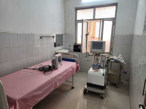 Heart STEMI bed in emergency, ventilator on ground floor in trauma centre