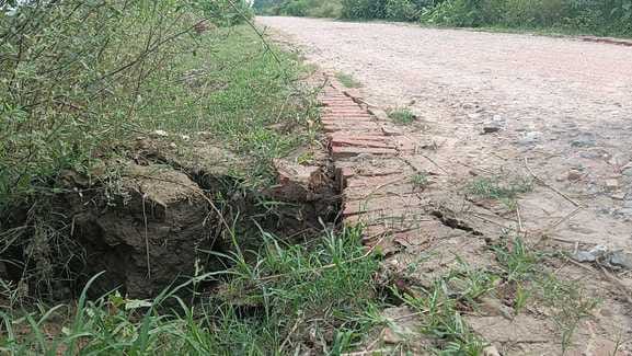 Death pits on Yamuna Dam road, department remains unaware