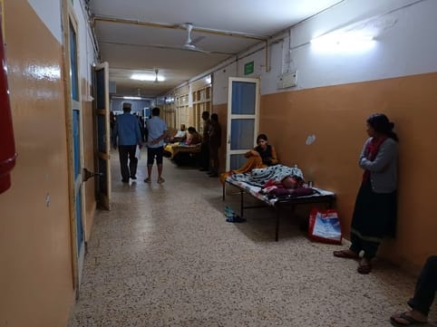 Viral patients increased, hospital gallery got filled