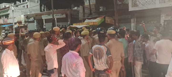 During idol immersion two parties clashed over DJ and staged a sit-in