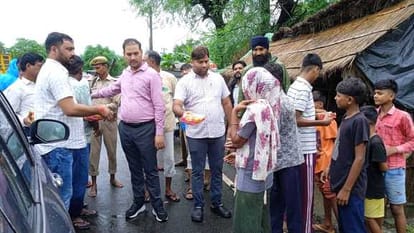 Sharda river water level 47 cm above the danger mark in lakhimpur kheri