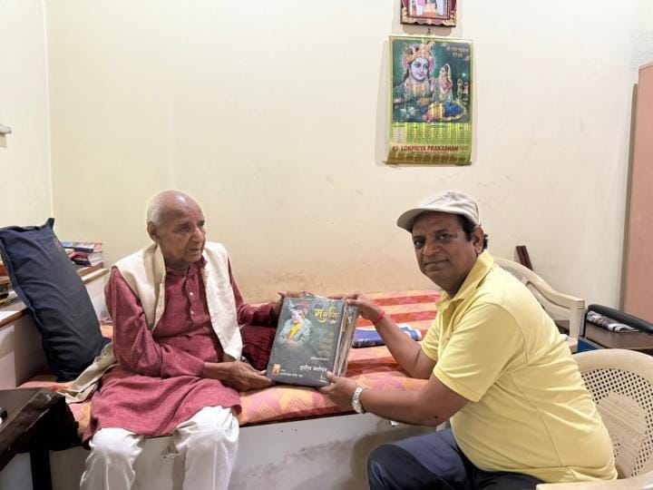 Hindi poems are also influenced by Sur and Brajbhasha