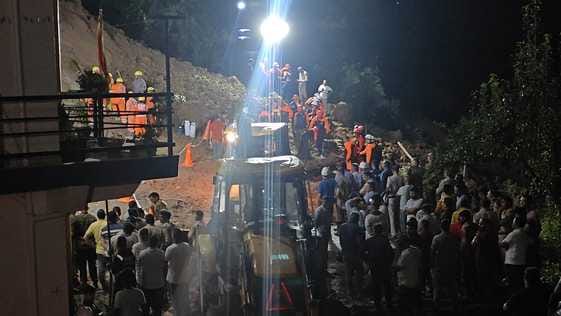 Screams and cries were heard from the rubble for an hour