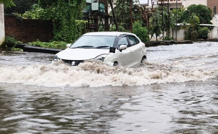 Waterlogging in the city creates problems, rain warning for 48 hours