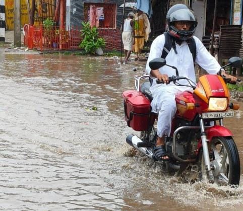 Water everywhere due to rain, two houses collapsed