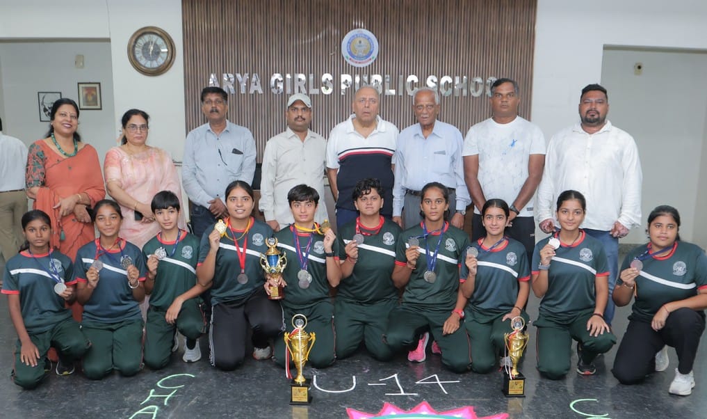 Arya School became champion for the third time in CBSE cluster sports