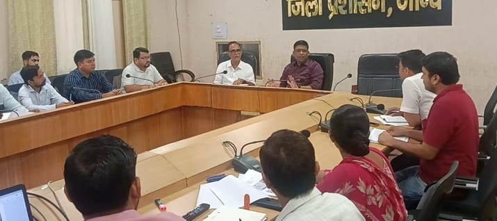 Unnecessary banners and posters will be removed from the city