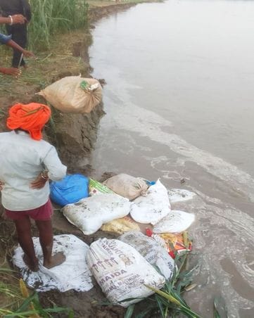 firozabad news tundla flood