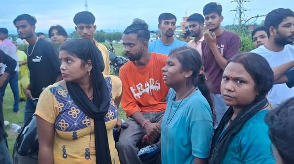 Two brothers drowned in Ramganga while immersing the idol