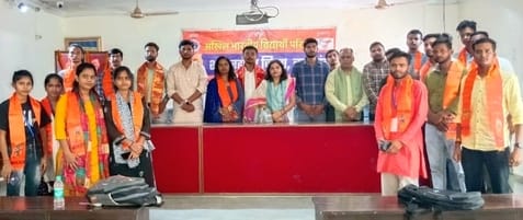 ABVP's Ranu Dubey became president and Ayush Srivastava became minister