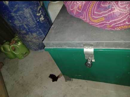 इसी बक्से में मिली थी महिला की लाश