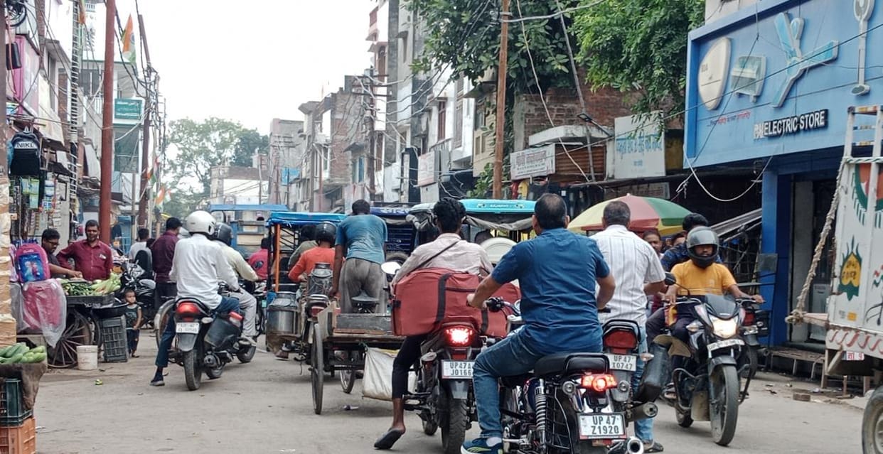 Even after removing encroachment, there was no relief from the jam