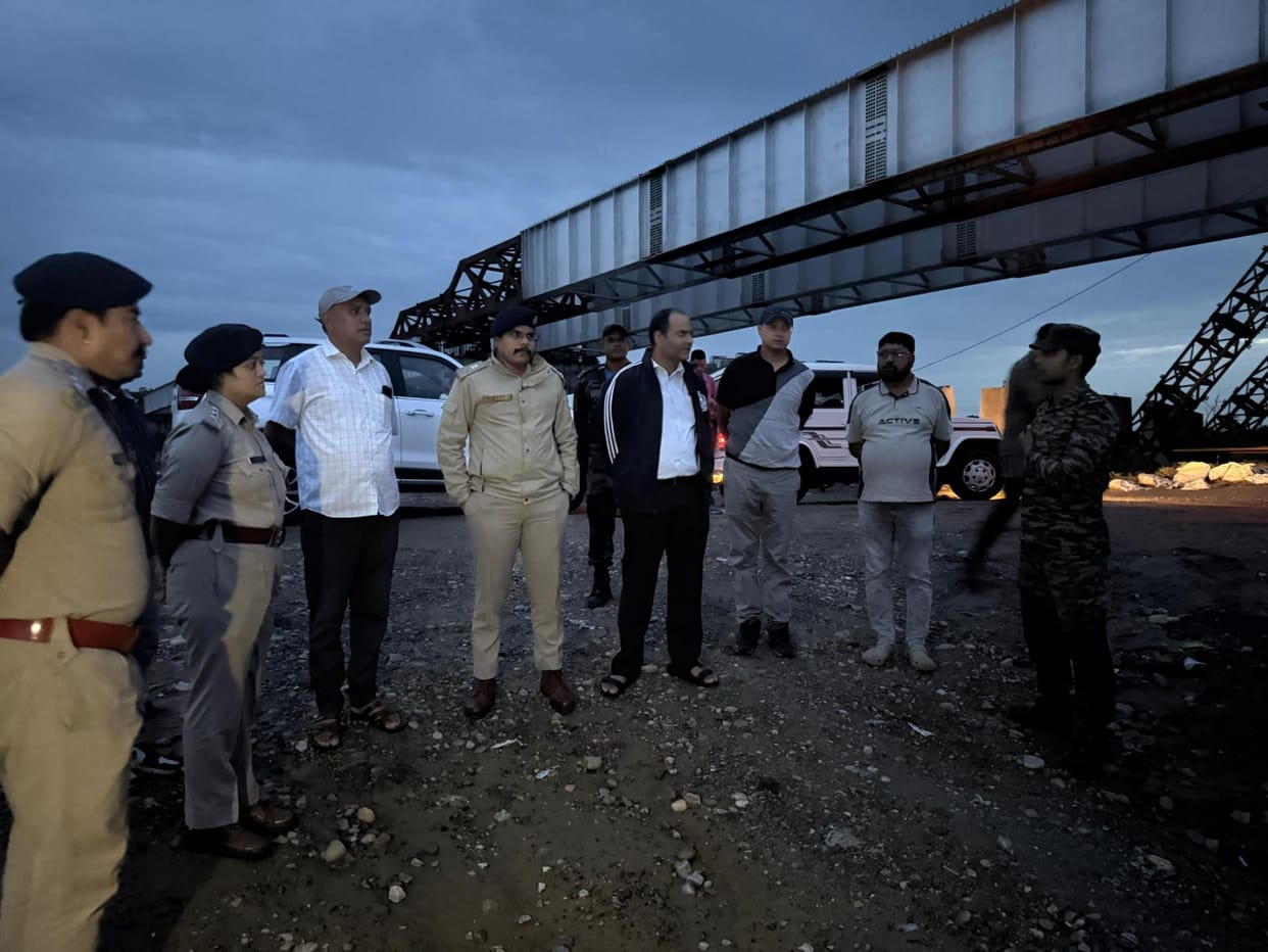 Take effective steps to prevent soil erosion from Huddi river: DM